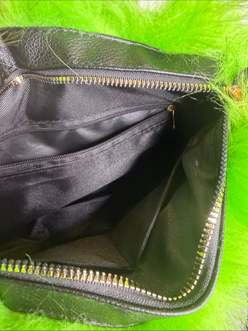 Grinch Style Christmas Green Black Faux Fur Bag Holiday Office Party Purse Bag - Picture 3 of 6